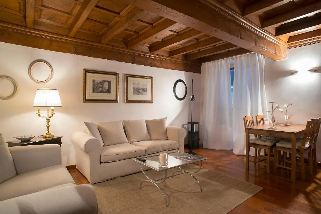 Visconti Di Modrone Palace Heart Of Florence Apartment