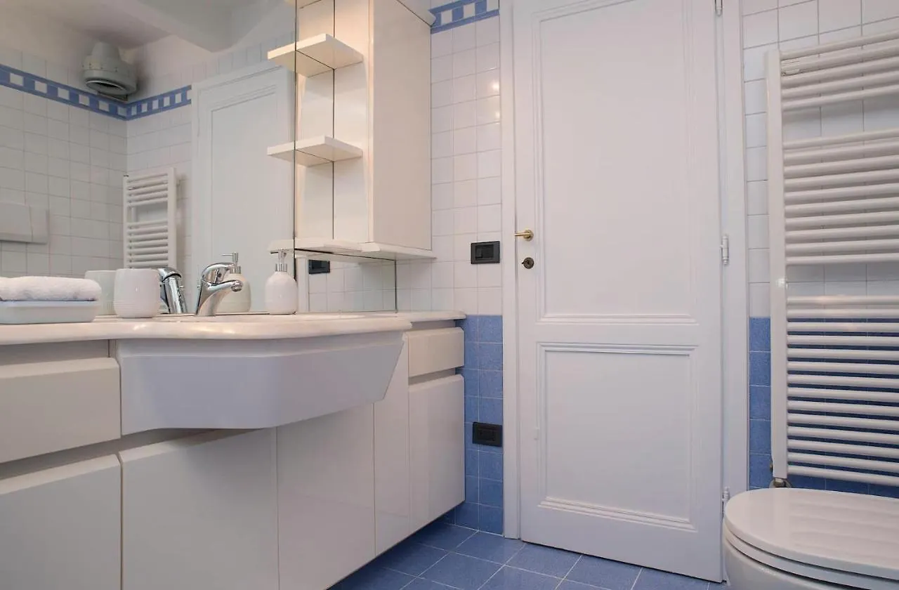 Visconti Di Modrone Palace Heart Of Florence Apartment Italy