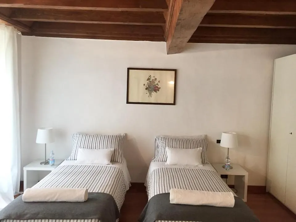 Visconti Di Modrone Palace Heart Of Florence Apartment